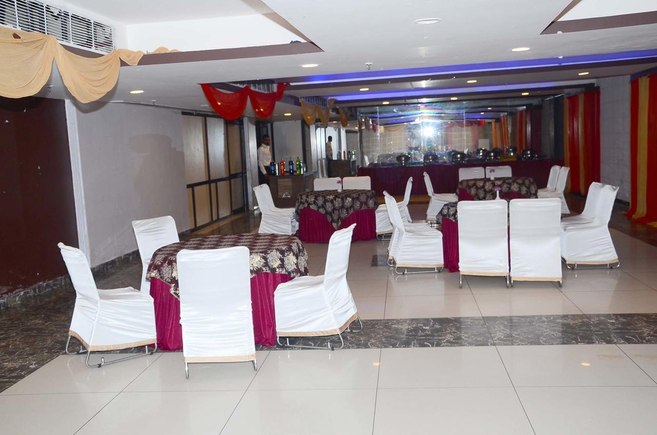 Hotel Opulence Pathankot Bagian luar foto